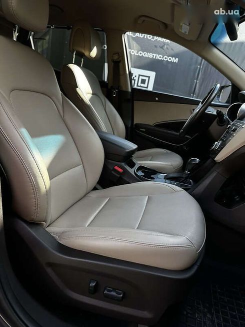 Hyundai Santa Fe 2017 - фото 19