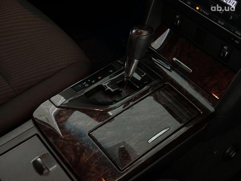 Toyota Camry 2015 серый - фото 23