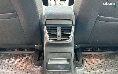 Skoda Octavia 2018 - фото 17