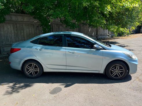 Hyundai Accent 2012 синий - фото 4