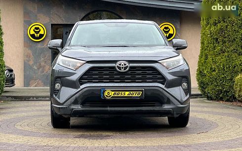 Toyota RAV4 2020 - фото 2