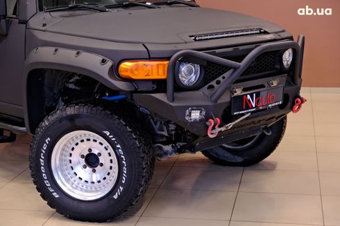 Toyota FJ Cruiser 2008 черный - фото 3