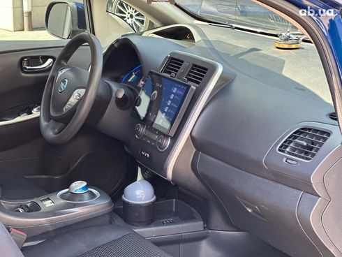 Nissan Leaf 2017 синий - фото 14
