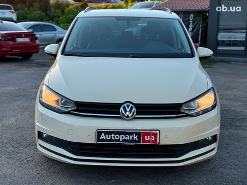 Volkswagen Touran 2018 бежевый - фото 2