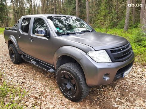 Nissan Navara 2007 зеленый - фото 2
