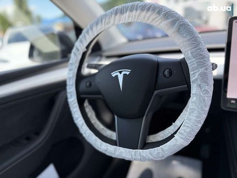 Tesla Model Y 2024 - фото 25