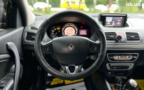 Renault Megane 2015 - фото 15