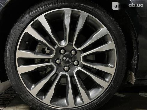 Lincoln Continental 2018 - фото 16