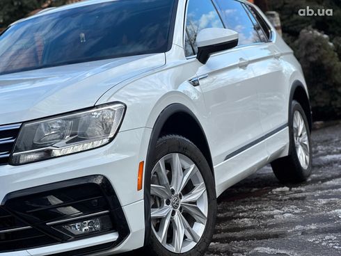 Volkswagen Tiguan 2018 белый - фото 2