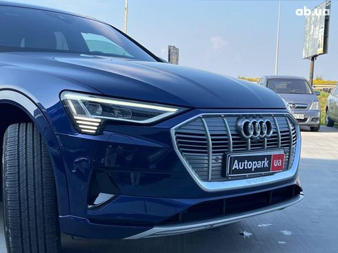 Audi E-Tron 2020 синий - фото 4