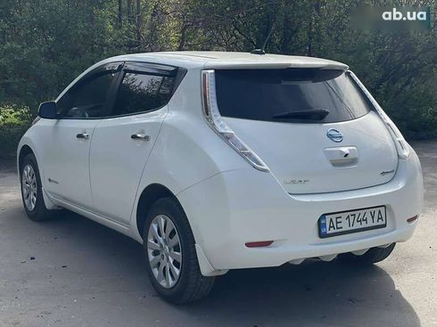 Nissan Leaf 2016 - фото 10
