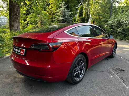 Tesla Model 3 2020 красный - фото 5