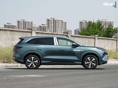 BYD Tang 2025 - фото 4