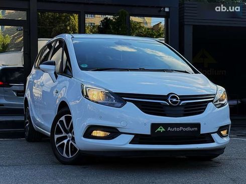 Opel Zafira 2018 - фото 6
