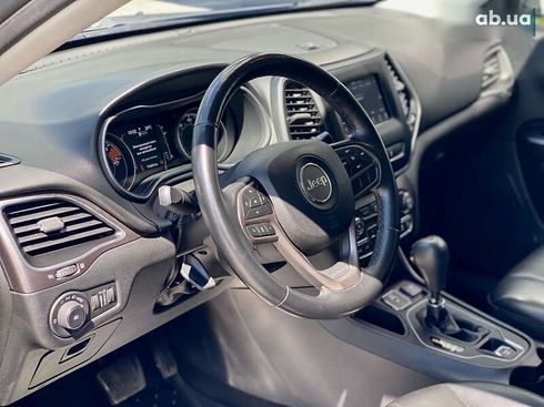 Jeep Cherokee 2020 - фото 23