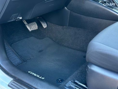 Toyota Corolla 2021 белый - фото 10