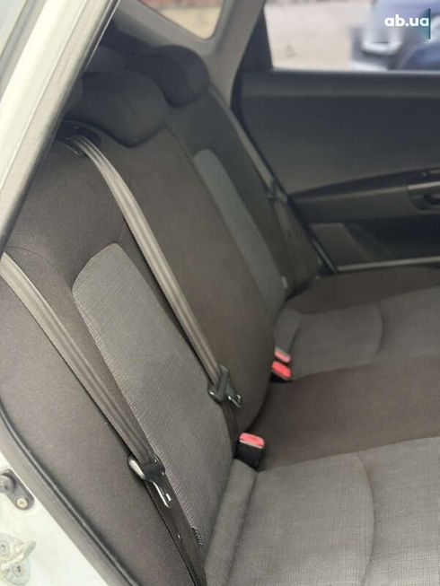 Kia Cee'd 2010 - фото 15