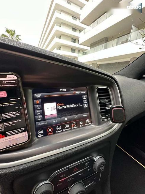 Dodge Charger 2019 - фото 12