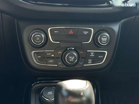 Jeep Compass 2020 - фото 18