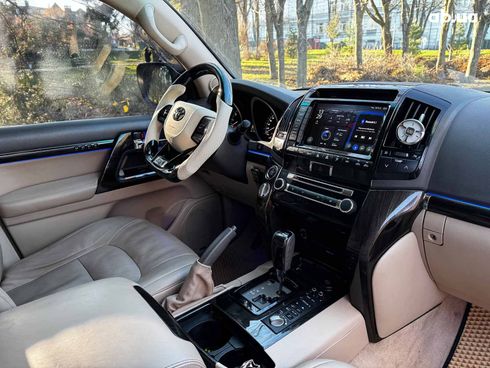 Toyota Land Cruiser 2012 черный - фото 38
