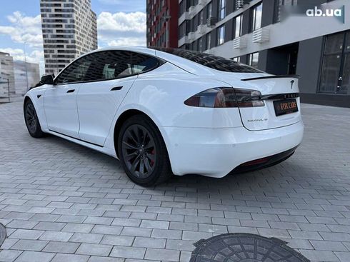 Tesla Model S 2019 - фото 8
