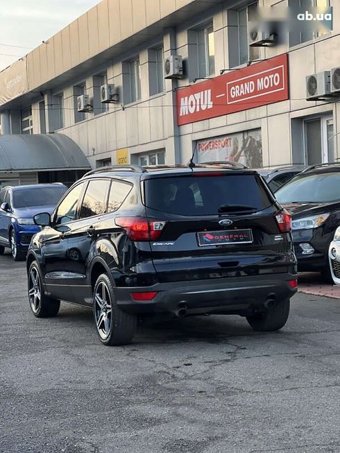 Ford Escape 2018 - фото 12