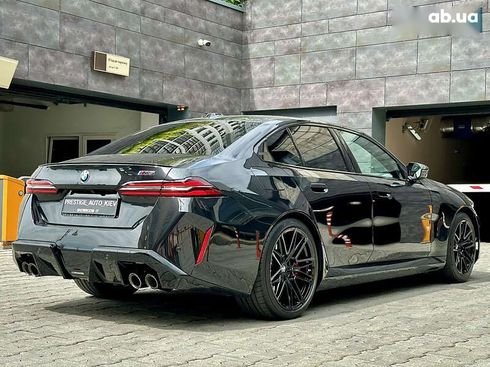 BMW M5 2025 - фото 20
