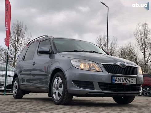 Skoda Roomster 2011 - фото 11