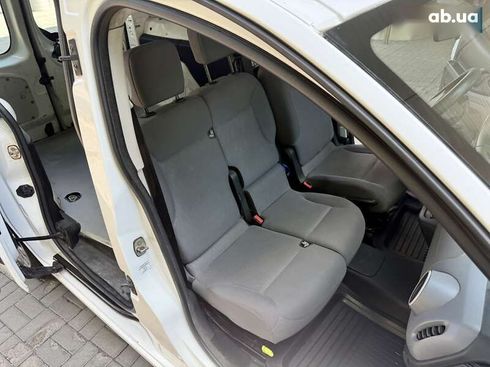 Peugeot Partner 2014 - фото 18