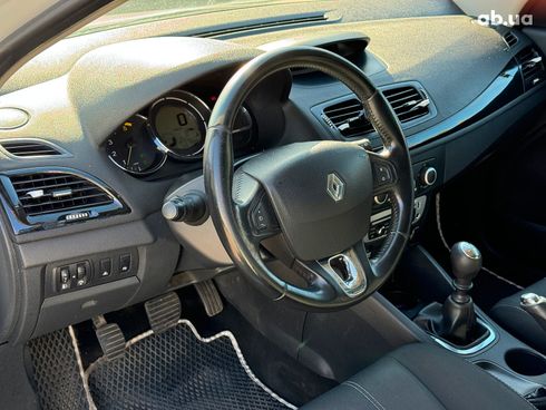 Renault Megane 2014 белый - фото 15