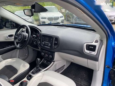 Jeep Compass 2017 - фото 9