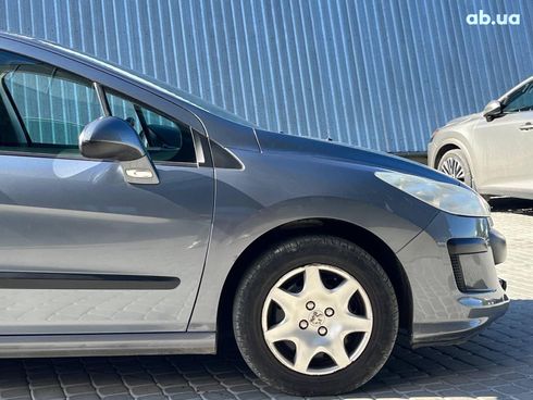 Peugeot 308 2010 серый - фото 66