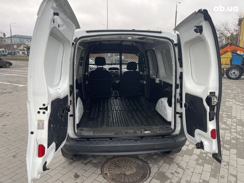 Renault Kangoo 2017 - фото 12