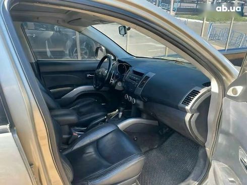 Mitsubishi Outlander 2007 - фото 19