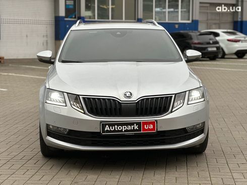Skoda Octavia 2018 серый - фото 2