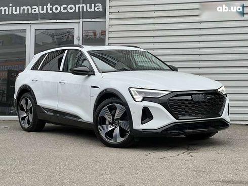 Audi Q8 e-tron 2023 - фото 3