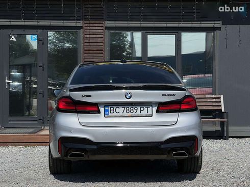 BMW 5 серия 2017 - фото 7