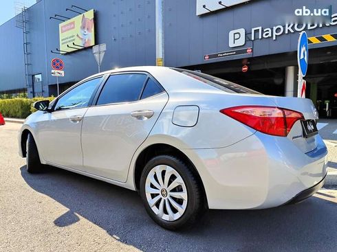 Toyota Corolla 2019 - фото 13