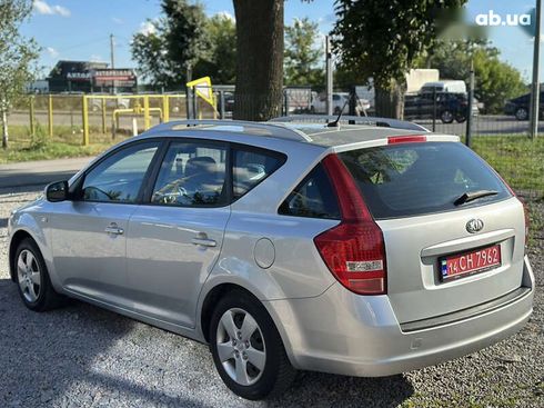 Kia Cee'd 2011 - фото 21