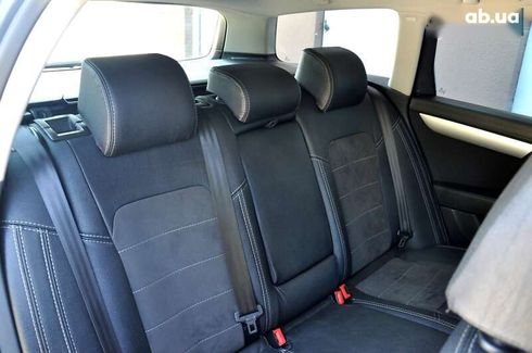 Volkswagen Passat 2011 - фото 22