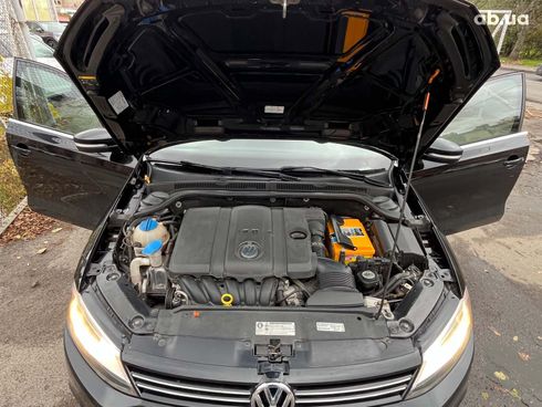 Volkswagen Jetta 2013 черный - фото 17