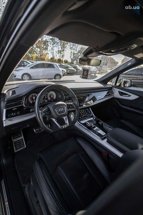 Audi Q7 2020 - фото 11
