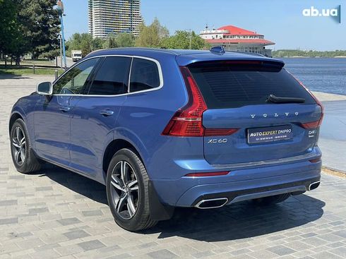 Volvo XC60 2018 - фото 24