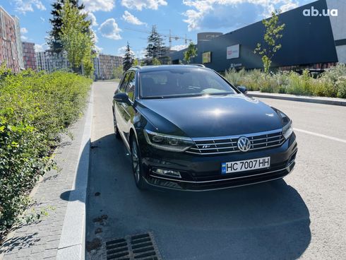 Volkswagen Passat Variant 2018 черный - фото 6