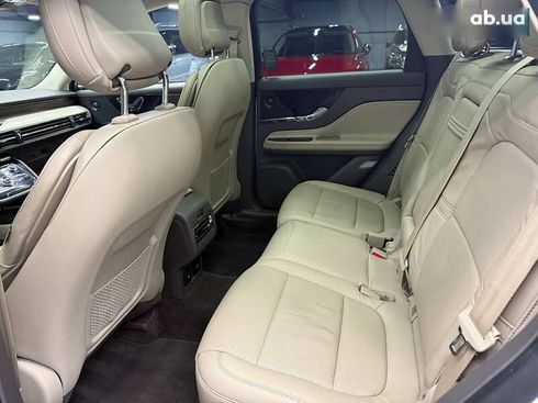 Lincoln Corsair 2019 - фото 17