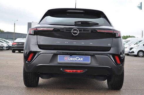 Opel Mokka-e 2023 - фото 10