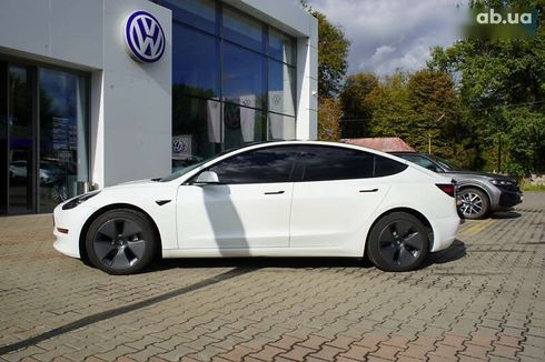 Tesla Model 3 2022 - фото 8