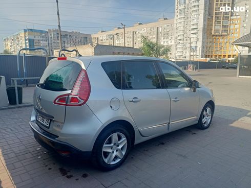 Renault Scenic 2014 серебристый - фото 6