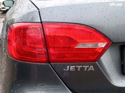 Volkswagen Jetta 2014 серый - фото 8
