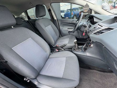 Ford Fiesta 2011 - фото 30